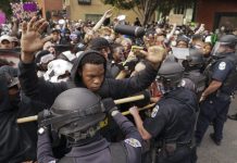 BLM activists call for the dissolution of the U.S. police BLM Police